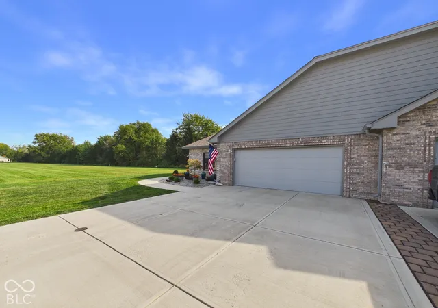 Photo 2 of Condo for sale at 2323 Mimosa Ln, Anderson, IN 46011 | MLS# 22129398 | Listing updated on 2026-10-06