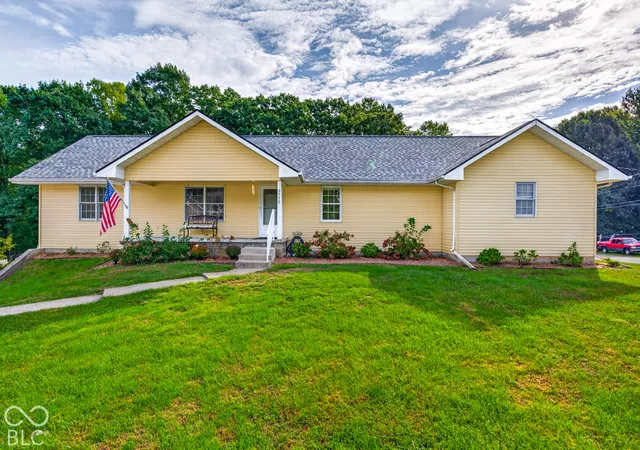 Photo 4 of Single family home for sale at 3598 E Rembrandt Dr, Martinsville, IN 46151 | MLS# 22129400 | Listing updated on 2026-10-03