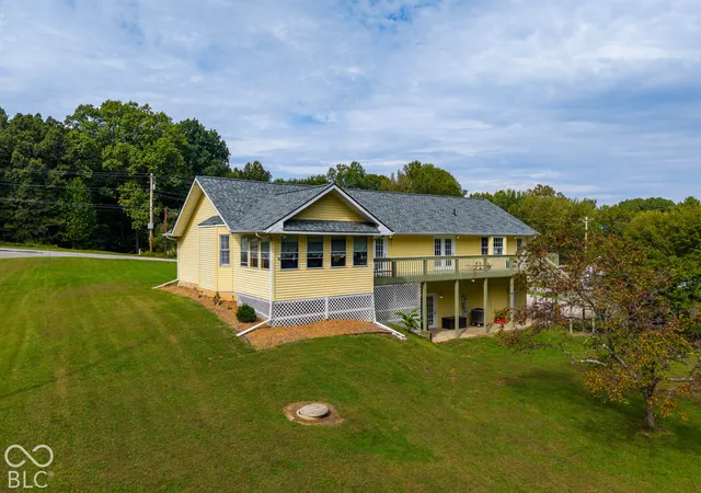 Photo 2 of Single family home for sale at 3598 E Rembrandt Dr, Martinsville, IN 46151 | MLS# 22129400 | Listing updated on 2026-10-22