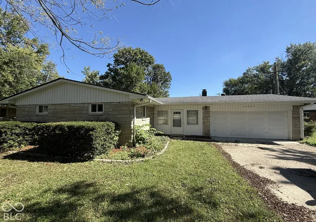 Photo 3 of Single family home for sale at 10205 N College Ave, Carmel, IN 46280 | MLS# 22129406 | Listing updated on 2026-10-10