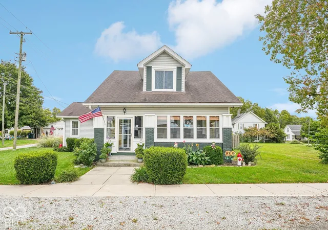 Single family home for sale at 169 W Buckeye St, Cicero, IN 46034 | MLS# 22129410