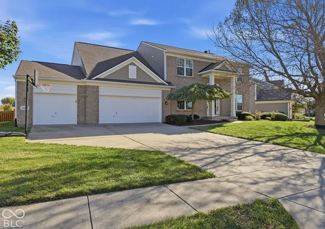 Photo 2 of Single family home for sale at 14187 Autumn Woods Dr, Carmel, IN 46074 | MLS# 22129411 | Listing updated on 2026-10-07
