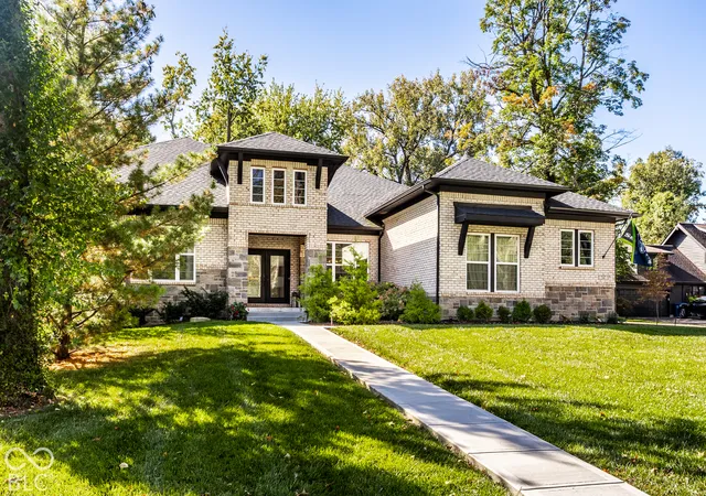 Photo 2 of Mansion for sale at 547 E 82nd Street, Indianapolis, IN 46240 | MLS# 22129421 | Listing updated on 2026-10-16