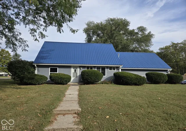 Photo 2 of Single family home for sale at 145 S Hill Ave, Knightstown, IN 46148 | MLS# 22129432 | Listing updated on 2026-10-06