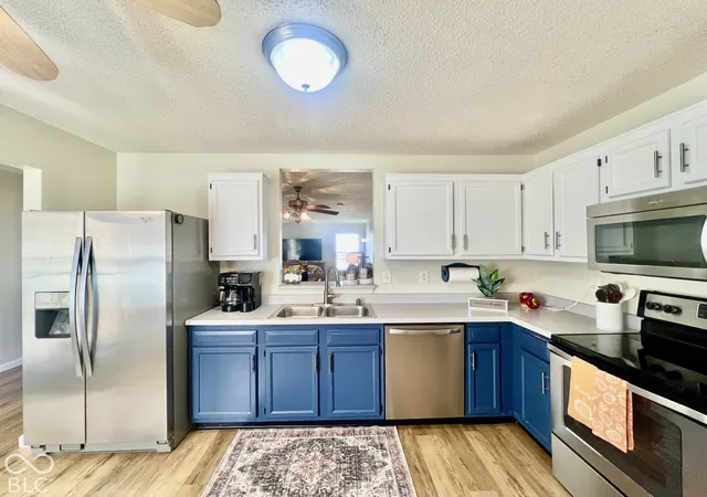 Photo 2 of Single family home for sale at 2390 Lakecrest Dr, Columbus, IN 47201 | MLS# 22129436 | Listing updated on 2026-10-06