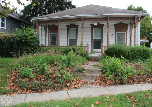 Photo 1 of Single family home for sale at 11 S Bloomington St, Greencastle, IN 46135 | MLS# 22129442 | Listing updated on 2026-10-02