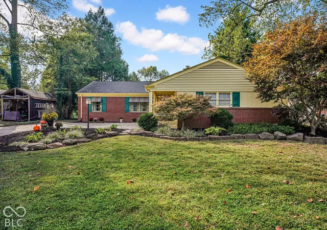Photo 2 of Single family home for sale at 641 Thorndike Ct, Seymour, IN 47274 | MLS# 22129451 | Listing updated on 2026-10-06