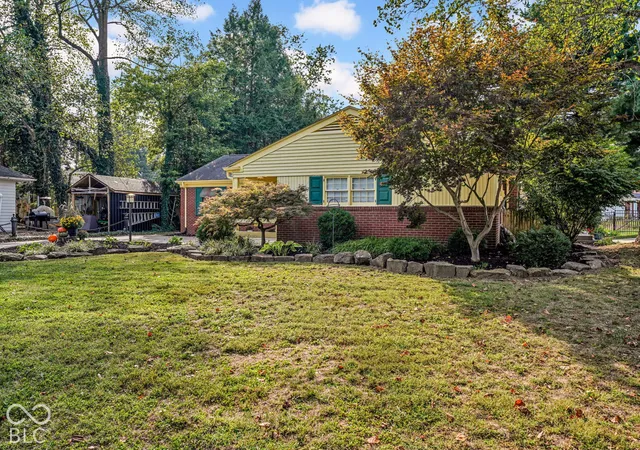 Photo 3 of Single family home for sale at 641 Thorndike Ct, Seymour, IN 47274 | MLS# 22129451 | Listing updated on 2026-10-06