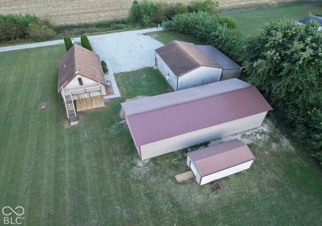 Single family home for sale at 8041 S Crows Ft Pl, Terre Haute, IN 47802 | MLS# 22129462