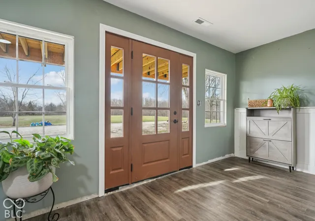Photo 3 of Single family home for sale at 7559 W State Rd 46, Greensburg, IN 47240 | MLS# 22129468 | Listing updated on 2026-10-21
