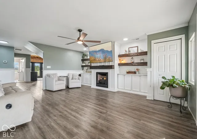 Photo 4 of Single family home for sale at 7559 W State Rd 46, Greensburg, IN 47240 | MLS# 22129468 | Listing updated on 2026-10-21