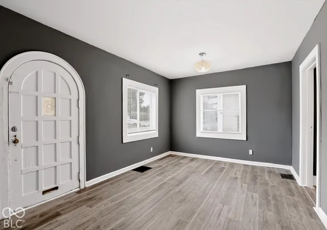 Photo 3 of House for sale at 3934 E 10th Street, Indianapolis, IN 46201 | MLS# 22129471 | Listing updated on 2026-10-03