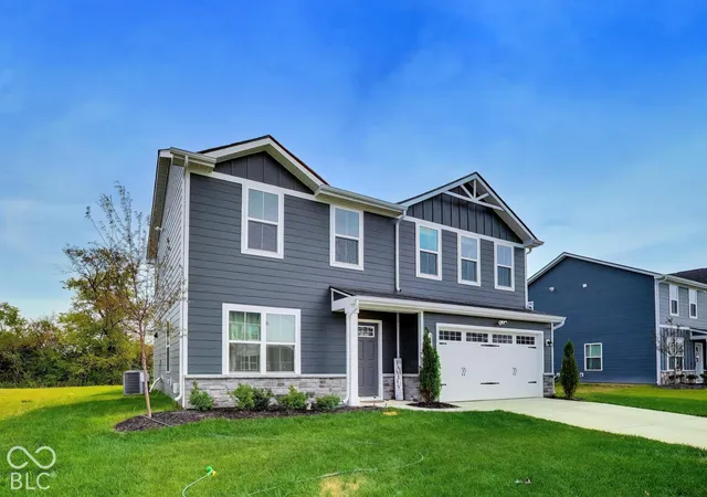 Photo 3 of Single family home for sale at 2289 Holiday Crk Dr, Whitestown, IN 46075 | MLS# 22129472 | Listing updated on 2026-10-06
