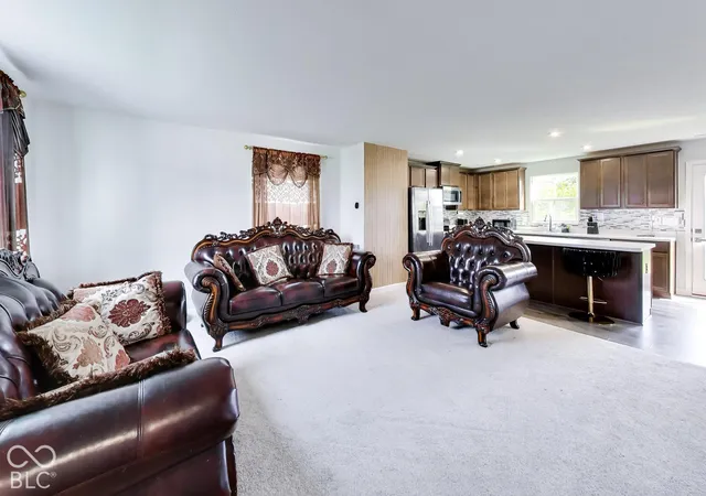 Photo 3 of Single family home for sale at 2289 Holiday Crk Dr, Whitestown, IN 46075 | MLS# 22129472 | Listing updated on 2026-10-06