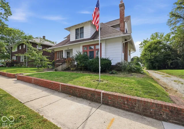 Photo 3 of Single family home for sale at 303 W Pearl St, North Salem, IN 46165 | MLS# 22129476 | Listing updated on 2026-10-09