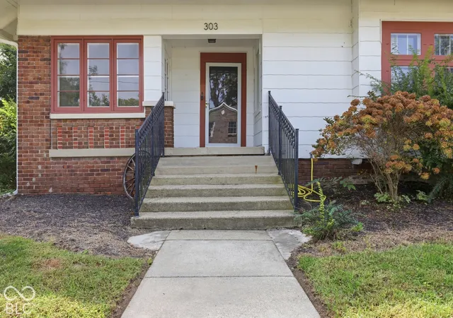 Photo 4 of Single family home for sale at 303 W Pearl St, North Salem, IN 46165 | MLS# 22129476 | Listing updated on 2026-10-09