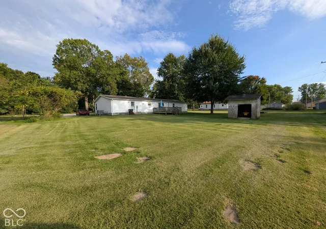 Photo 3 of Sale Pending at 910 N Colfax St, Brazil, IN 47834 | MLS# 22129477 | Listing updated on 2026-10-06