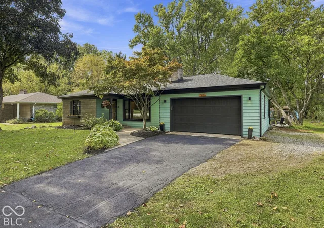 Photo 3 of Single family home for sale at 7916 Meadowbrook Dr, Indianapolis, IN 46240 | MLS# 22129480 | Listing updated on 2026-10-08