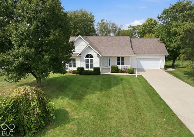Photo 2 of Single family home for sale at 1817 N Tyrel W, Greensburg, IN 47240 | MLS# 22129481 | Listing updated on 2026-10-06