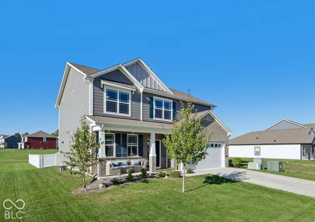 Photo 2 of Single family home for sale at 5738 Flat Hl Dr, Indianapolis, IN 46239 | MLS# 22129485 | Listing updated on 2026-10-26