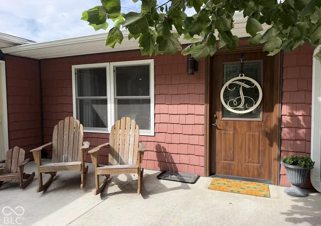 Photo 1 of Single family home for sale at 302 Marion Blvd, Covington, IN 47932 | MLS# 22129491 | Listing updated on 2026-10-09