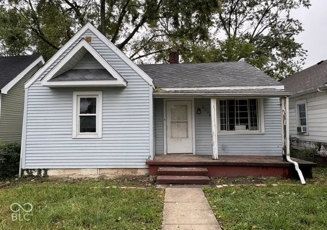 Photo 1 of Single family home for sale at 2024 S Jefferson St, Muncie, IN 47302 | MLS# 22129495 | Listing updated on 2026-10-02