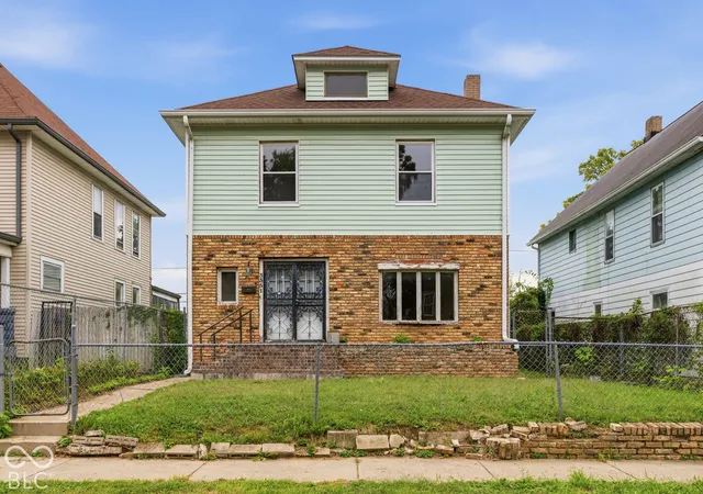 Photo 1 of Single family home for sale at 3351 Kenwood Ave N, Indianapolis, IN 46208 | MLS# 22129499 | Listing updated on 2026-10-04