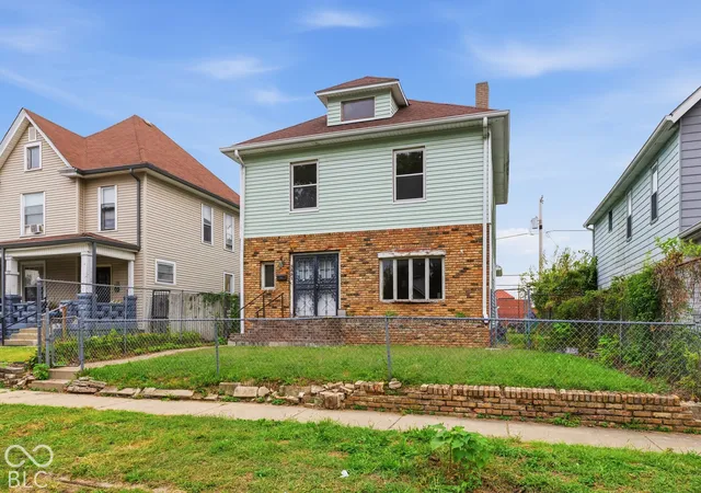 Photo 2 of Single family home for sale at 3351 Kenwood Ave N, Indianapolis, IN 46208 | MLS# 22129499 | Listing updated on 2026-10-04