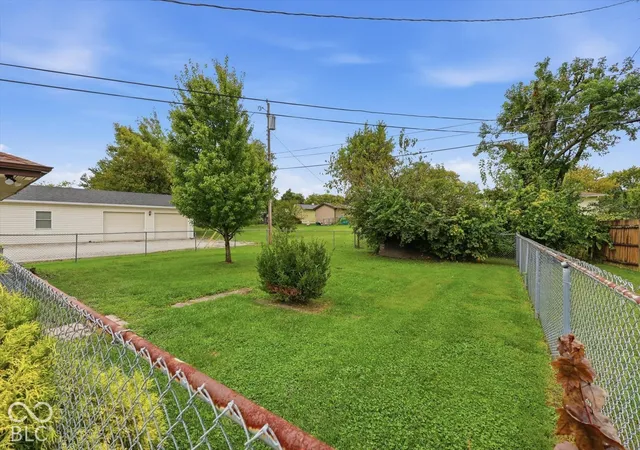 Photo 4 of Single family home for sale at 623 Van Ave, Shelbyville, IN 46176 | MLS# 22129501 | Listing updated on 2026-10-03