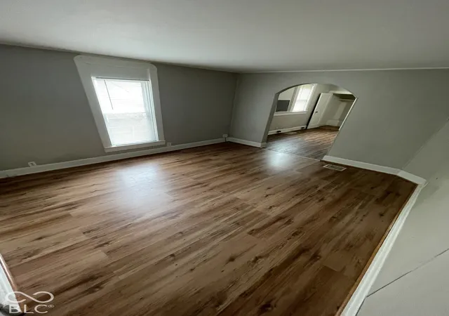 Photo 4 of Sale Pending at 3511 E 10th Street, Indianapolis, IN 46201 | MLS# 22129510 | Listing updated on 2026-10-04