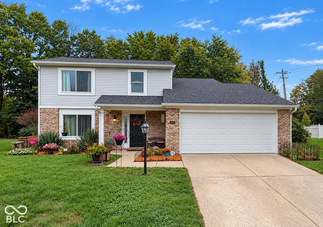 Photo 1 of Single family home for sale at 17432 Trailview Cir, Noblesville, IN 46062 | MLS# 22129533 | Listing updated on 2026-10-07