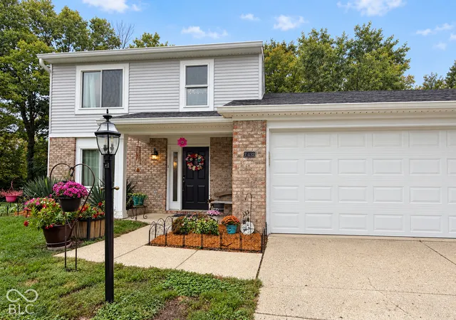 Photo 2 of Single family home for sale at 17432 Trailview Cir, Noblesville, IN 46062 | MLS# 22129533 | Listing updated on 2026-10-07