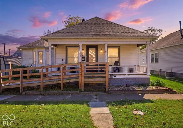 Photo 1 of Single family home for sale at 515 W Mechanic St, Shelbyville, IN 46176 | MLS# 22129534 | Listing updated on 2026-10-23