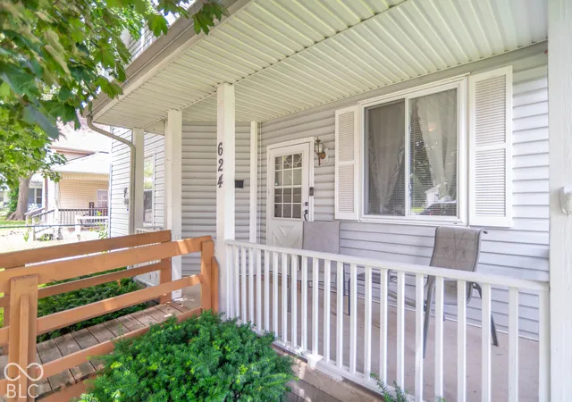 Photo 3 of Single family home for sale at 624 W Washington St, Shelbyville, IN 46176 | MLS# 22129543 | Listing updated on 2026-10-06