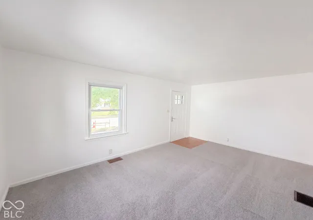 Photo 3 of Single family home for sale at 122 S 6th Avenue, Beech Grove, IN 46107 | MLS# 22129548 | Listing updated on 2026-10-05