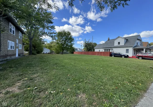 Photo 3 of Sale Pending at 112 N Denny St, Indianapolis, IN 46201 | MLS# 22129555 | Listing updated on 2026-10-07