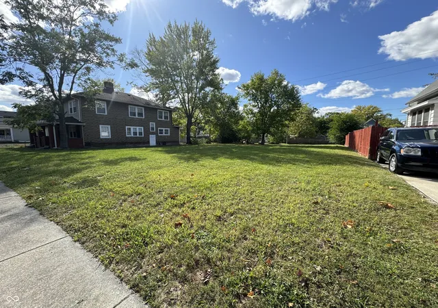 Photo 3 of Sale Pending at 112 N Denny St, Indianapolis, IN 46201 | MLS# 22129555 | Listing updated on 2026-10-07