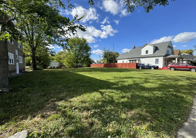 Photo 4 of Sale Pending at 112 N Denny St, Indianapolis, IN 46201 | MLS# 22129555 | Listing updated on 2026-10-07