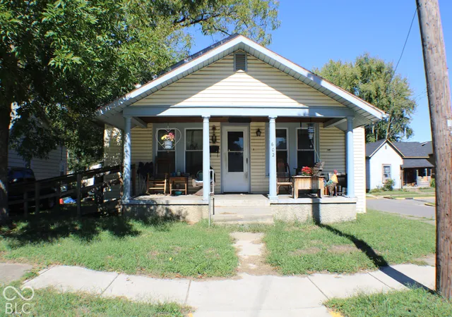 Photo 3 of Single family home for sale at 602 W Franklin St, Shelbyville, IN 46176 | MLS# 22129560 | Listing updated on 2026-10-06