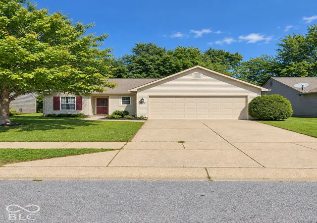Photo 1 of Sale Pending at 5736 Blackley Ln, Indianapolis, IN 46254 | MLS# 22129565 | Listing updated on 2026-10-06