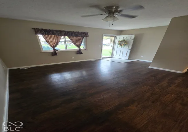 Photo 3 of Single family home for sale at 969 Stonegate, Greenwood, IN 46142 | MLS# 22129567 | Listing updated on 2026-10-05