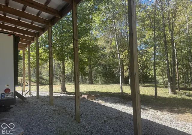 Photo 3 of Sale Pending at 537 Pea Ridge Rd, Spencer, IN 47460 | MLS# 22129575 | Listing updated on 2026-10-06