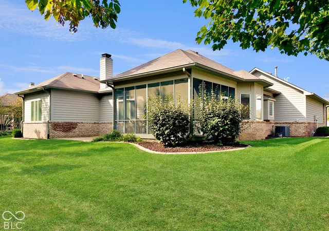 Photo 4 of Single family home for sale at 7327 Catboat Ct, Fishers, IN 46038 | MLS# 22129584 | Listing updated on 2026-10-08