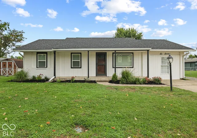 Photo 2 of Single family home for sale at 670 Duo Dr, Martinsville, IN 46151 | MLS# 22129586 | Listing updated on 2026-10-06
