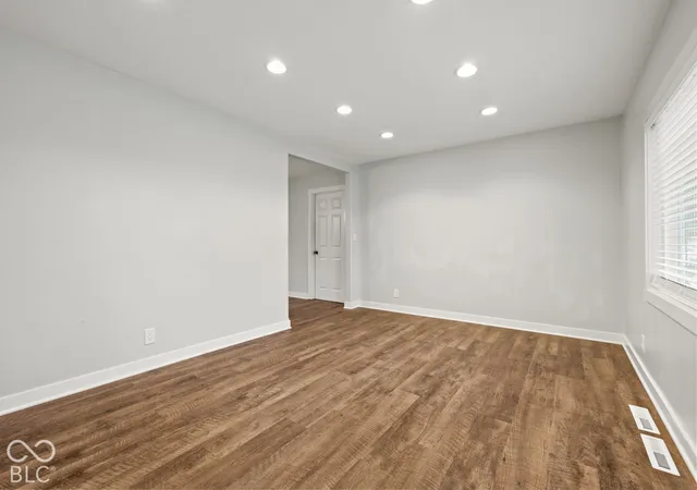 Photo 4 of Single family home for sale at 670 Duo Dr, Martinsville, IN 46151 | MLS# 22129586 | Listing updated on 2026-10-06