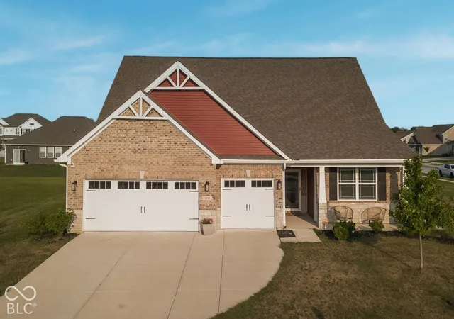 Photo 1 of Single family home for sale at 2409 Oakmont Dr, Plainfield, IN 46168 | MLS# 22129587 | Listing updated on 2026-10-06