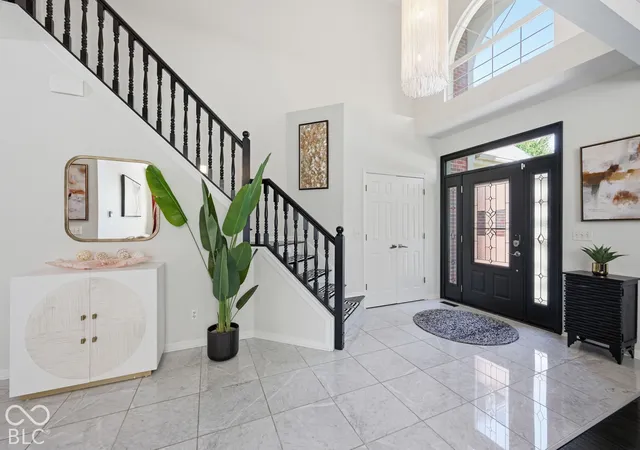 Photo 3 of Sale Pending at 11060 Crystal Fls Ln, Fishers, IN 46037 | MLS# 22129591 | Listing updated on 2026-10-20