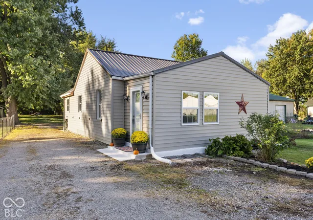 Photo 1 of Single family home for sale at 9193 E County Rd 600 N, Forest, IN 46039 | MLS# 22129595 | Listing updated on 2026-10-29