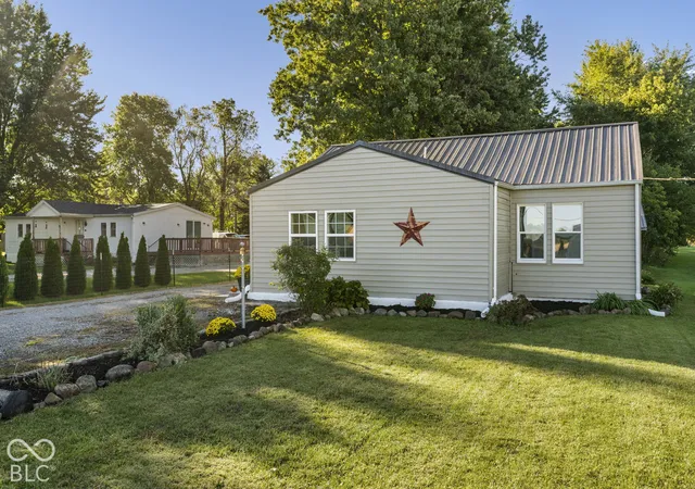 Photo 1 of Single family home for sale at 9193 E County Rd 600 N, Forest, IN 46039 | MLS# 22129595 | Listing updated on 2026-10-29