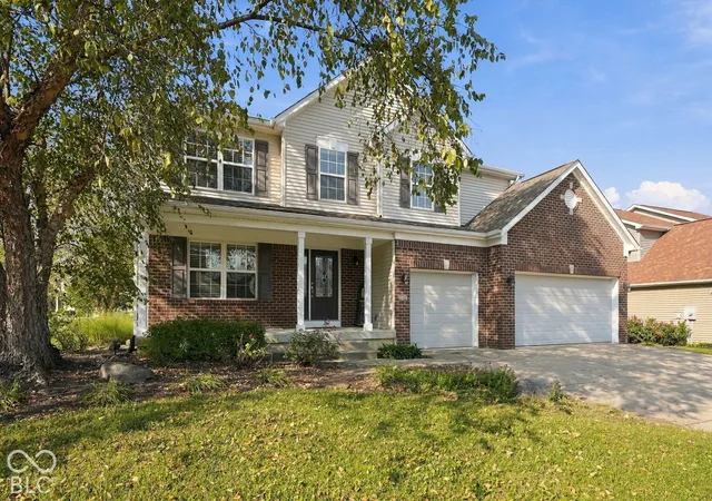 Photo 3 of Single family home for sale at 1456 Stormhaven, Greenwood, IN 46143 | MLS# 22129596 | Listing updated on 2026-10-04